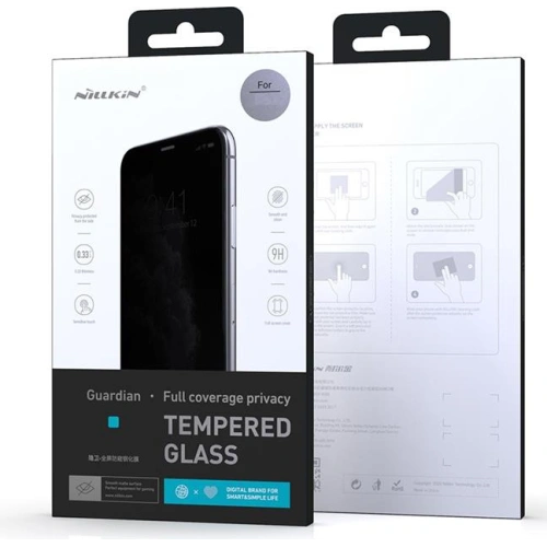 Szkło prywatyzujące Nillkin zamontowane na iPhonie, zapewniające prywatność użytkownika.