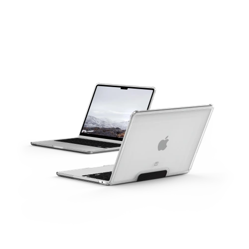 Etui UAG Urban Armor Gear Lucent w p&oacute;łprzezroczystym kolorze, idealnie dopasowane do MacBooka Air 13 2022 M2.