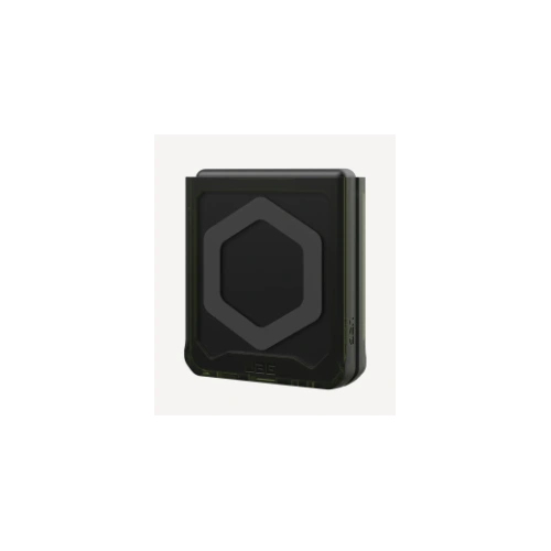 Zbliżenie na etui UAG Urban Armor Gear, ukazujące detale i wycięcia.