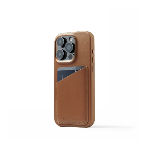 Etui Mujjo Full Leather Wallet Case w kolorze tan, idealne do iPhone 15 Pro z funkcją MagSafe.