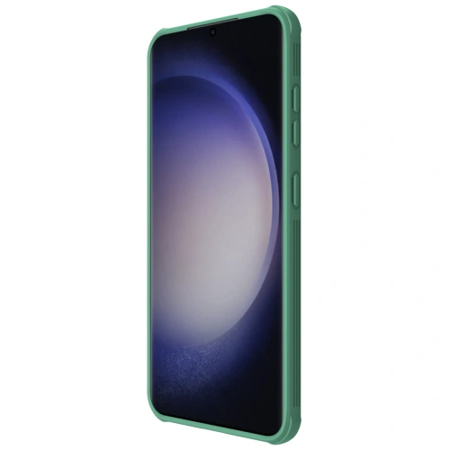 Husa Nillkin CamShield Pro pe fundal de frunze verzi naturale