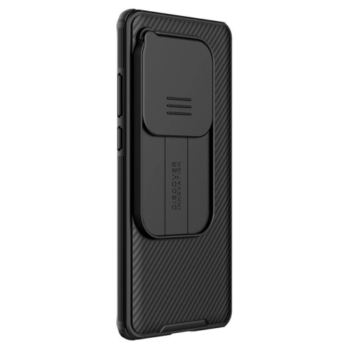 Zbliżenie na etui Nillkin CamShield Pro, ukazujące detale i wycięcia.