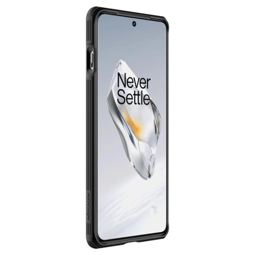 Etui Nillkin CamShield Pro na telefonie OnePlus 12, prezentujące elegancki wygląd.