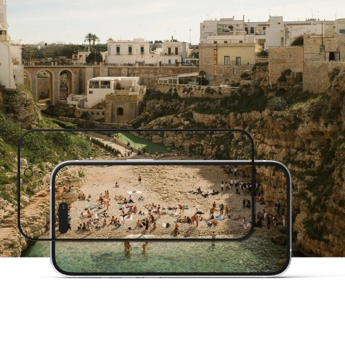 Szkło prywatyzujące Ringke Easy Slide montowane na ekranie iPhone 16 Pro.