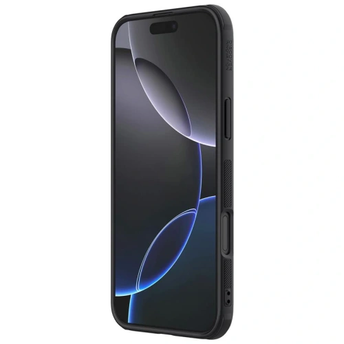 Nahaufnahme der Nillkin-Hülle, die die Materialdetails und Aussparungen für Anschlüsse zeigt.