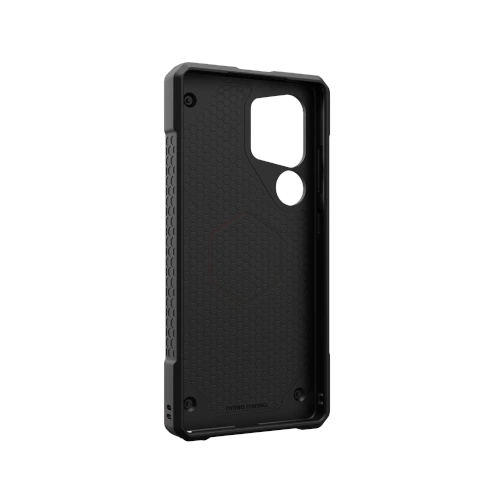 Etui UAG Monarch Pro na tle nowoczesnego wnętrza, podkreślające jego elegancki design i funkcjonalność.
