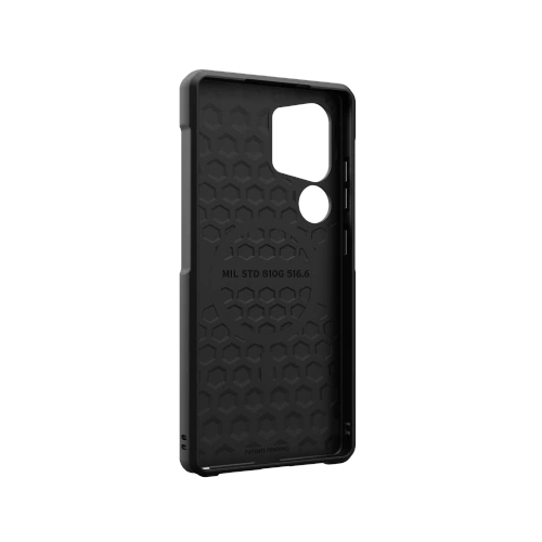 Etui UAG z modułem magnetycznym, wygodnie trzymające telefon w r&oacute;żnych warunkach.