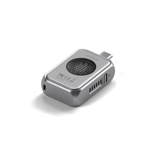 Zbliżenie na adapter Satechi z portem USB-C, przeznaczony dla SSD NVMe 2230.
