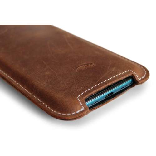LURESKO NORTHERN XXXL leather slip case for phone (vintage brown white thread)