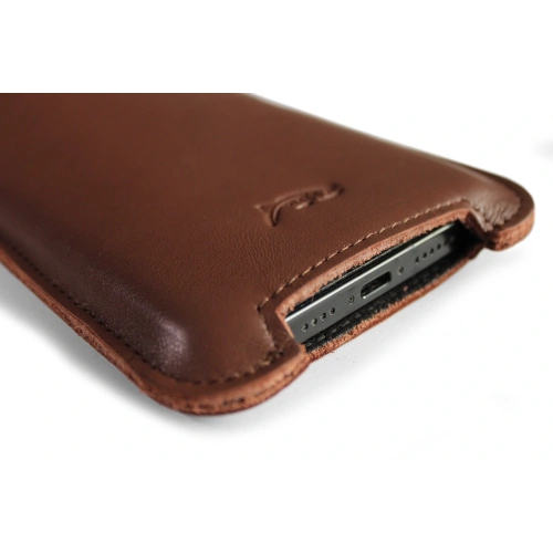Leather case LURESKO NORTHERN XXXL slip-on for phone (smooth brown)