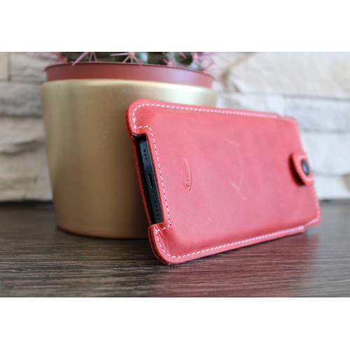 Leather case LURESKO SOFIJA XXL universal with strap (vintage red white thread)