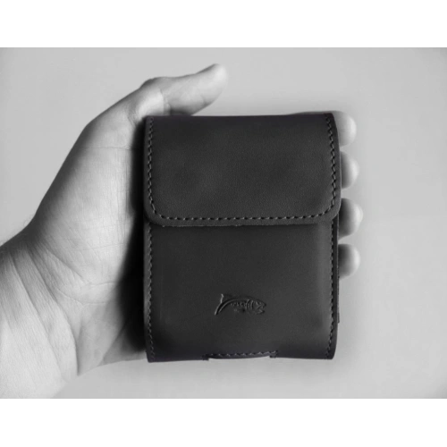 Leather neck case / for belt / for loop LURESKO HECTOR FLIP M for Flip models (black smooth black thread)