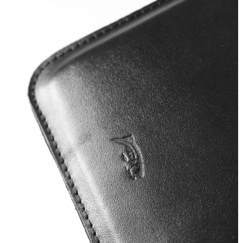Leather case LURESKO CLAYER S for ebook 162x113x9mm (magnet)(black smooth black thread)