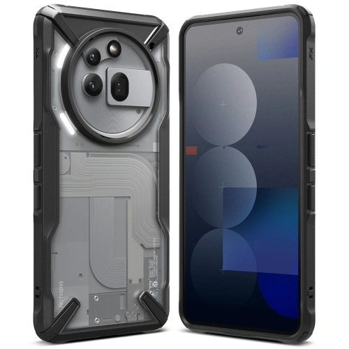 Zbliżenie na czarne etui Fusion-X z precyzyjnymi wycięciami, idealne do ochrony Nothing Phone 3a Pro