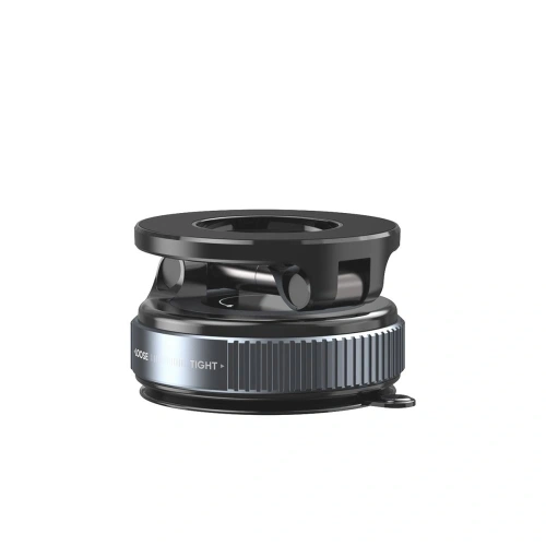 Zbliżenie na czarny uchwyt samochodowy Tech-Protect N60, wykonany z hybrydowego materiału, z funkcją magnetycznego mocowania MagSafe