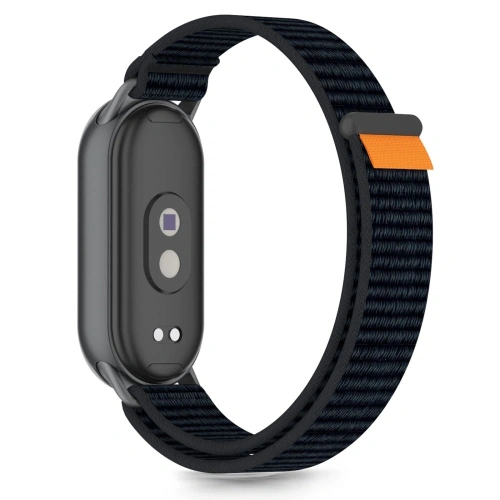 Zbliżenie na nylonowy pasek z czarnym i pomarańczowym paskiem dla Xiaomi Smart Band.