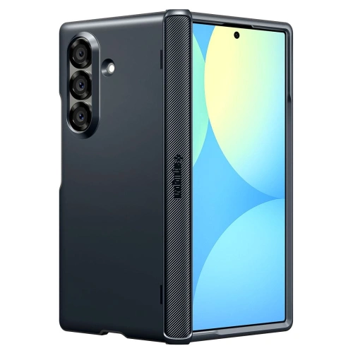 Widok etui Spigen Slim Armor Pro z bliska, pokazujący detale materiału