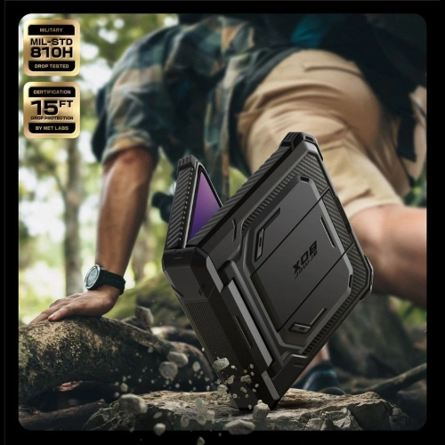 Etui Supcase na telefonie Samsung Galaxy Z Flip 7, prezentujące dopasowanie i styl.
