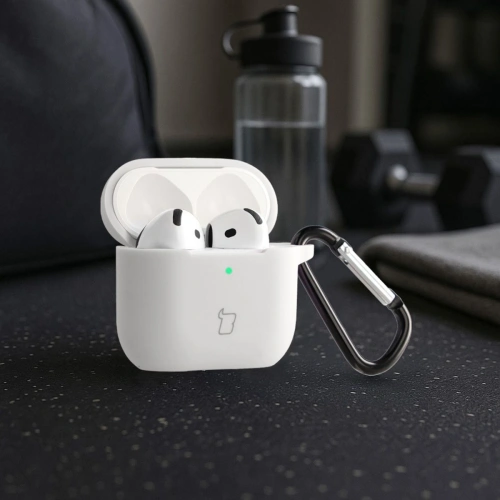 Widok etui z karabińczykiem, idealne do noszenia słuchawek Apple AirPods 4.