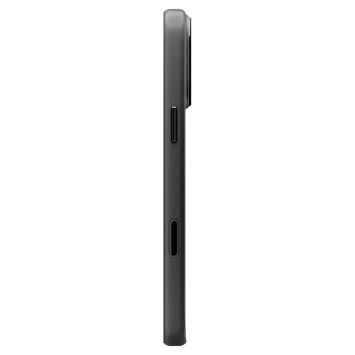 Etui Spigen zamontowane na Apple iPhone 17 Pro, z funkcją MagSafe