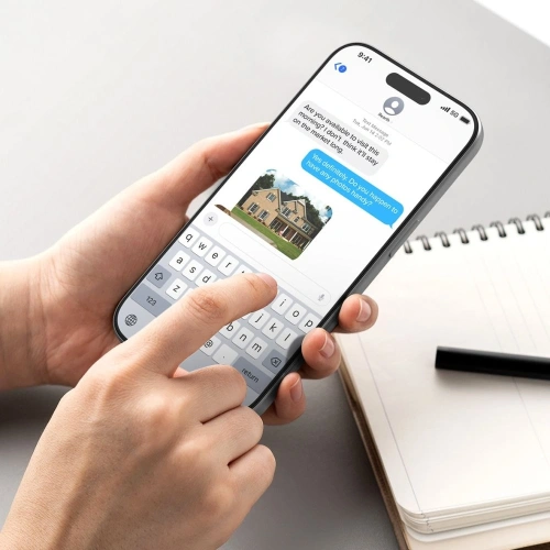 Widok na szkło hartowane Ringke Easy SlidE w opakowaniu, gotowe do użycia.