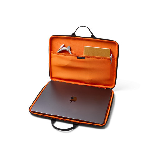 UAG Civilian Shock Sleeve - Schutzhülle mit Griff für MacBook 15