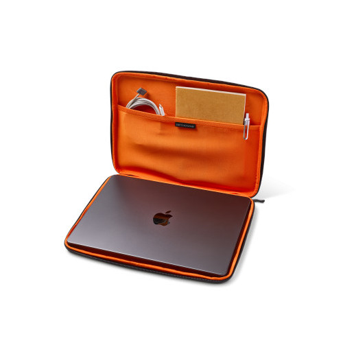 UAG Civilian Shock Sleeve - Schutzhülle für MacBook 15