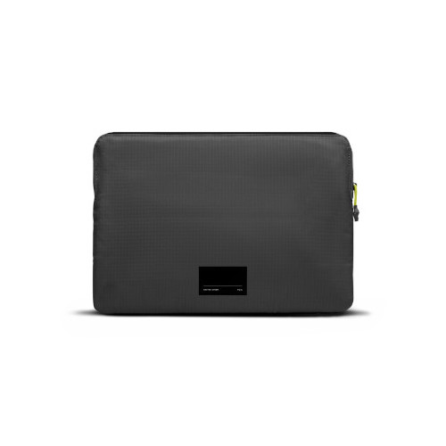 Native Union Ultralight Sleeve - etui ochronne do Macbook 15