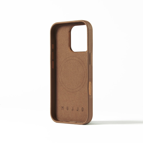 Etui Mujjo Leather Case w kolorze brązowym, idealne do Apple iPhone 16 Pro z systemem MagSafe.