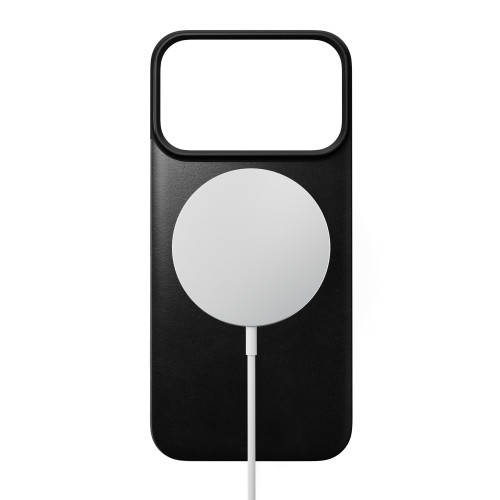 NOMAD Magnetic Leather Back - nakładka magnetyczna na iPhone 18 Pro / 17 Pro kompatybilna z MagSafe, skóra Horween (black), widok 3