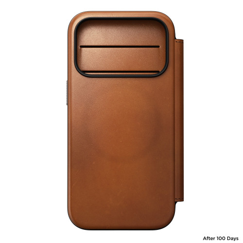 NOMAD Modern Leather Folio - etui do iPhone 18 Pro / 17 Pro kompatybilne z MagSafe, skóra Horween (saddle), widok 7