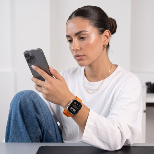 Tech-protect Silicone Line Apple Watch 8 / 9 / 10 / 11 / 12 / Se / Ultra (44 / 45 / 46 / 49 Mm) Orange, Ansicht 4