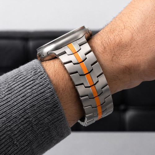 Tech-protect Stainless Apple Watch 8 / 9 / 10 / 11 / 12 / Se / Ultra (44 / 45 / 46 / 49 Mm) Titanium/orange, Ansicht 8